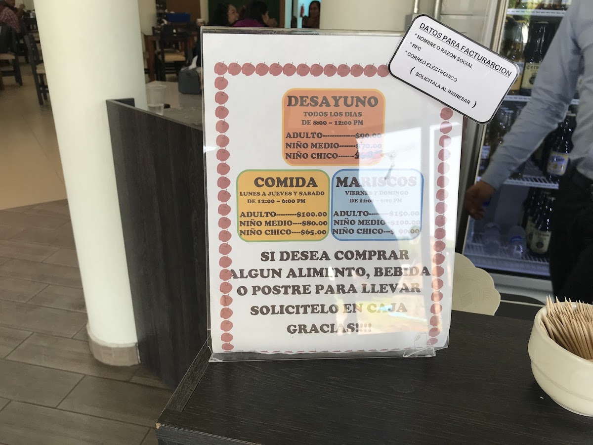 Buffet Manolete Menu - Image 4